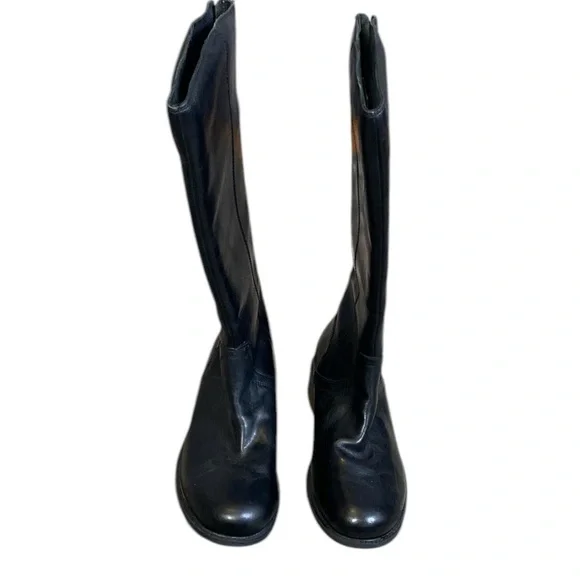 UGG Women's Seldon Riding Boot Black Leather - Picture 2 of 11